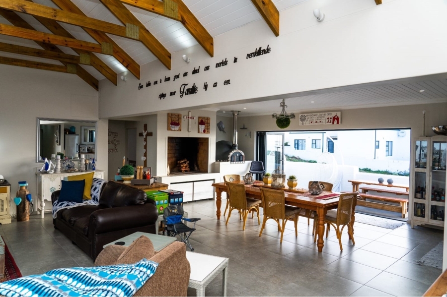 5 Bedroom Property for Sale in Da Gama Bay Western Cape